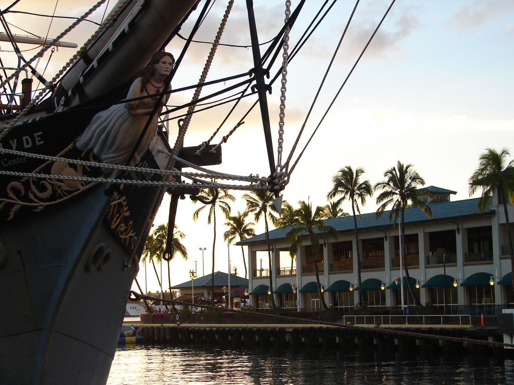 hawaii_tall_ship_1.jpg (large)
